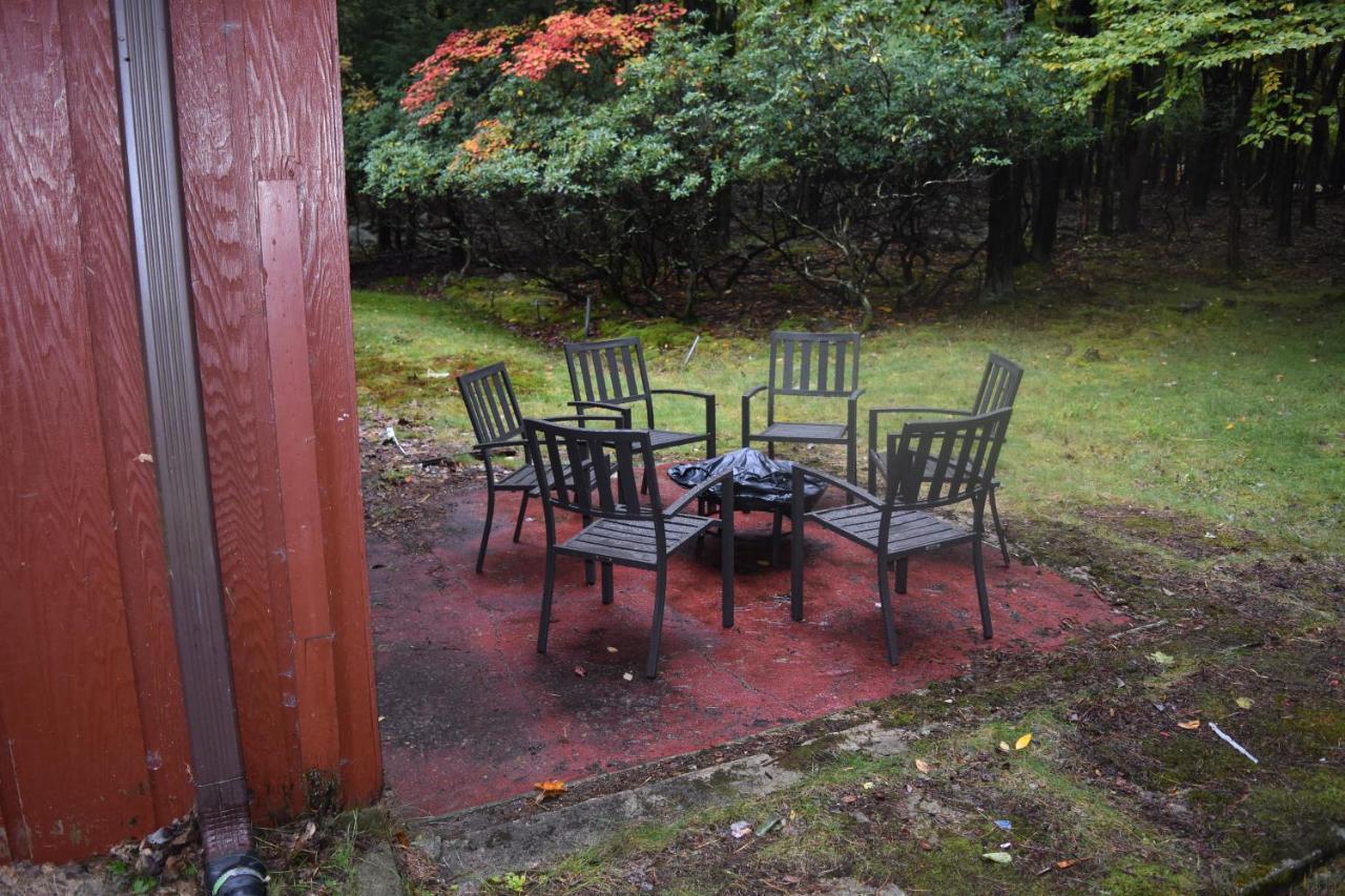 5 Bdr Cabin Game Rm Large Deck Fireplace Firetable Lake Harmony Exterior foto